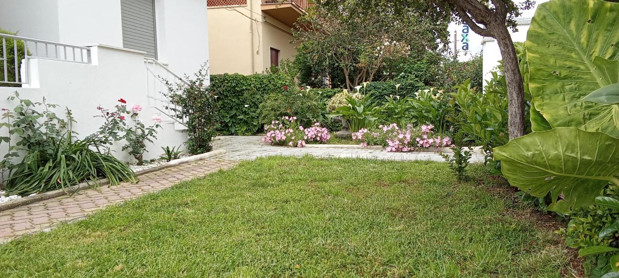 Doctor Guest House Tortolì Εξωτερικό φωτογραφία